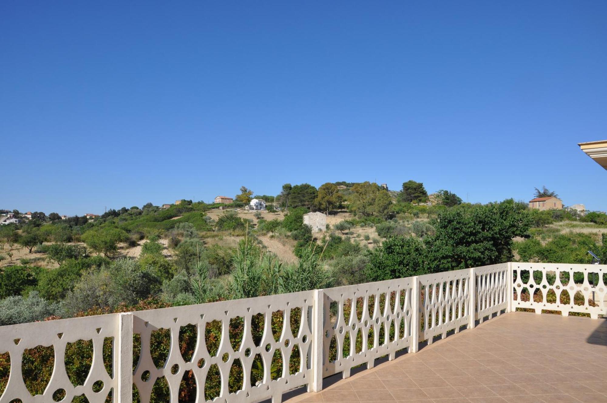 B&B La Terrazza Degli Scrittori Racalmuto Exteriér fotografie